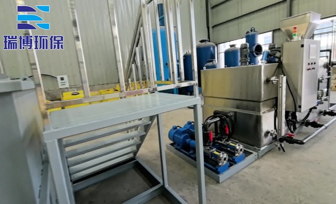 水处理加酸加药装置_循环水处理_絮凝剂_加药装置厂家