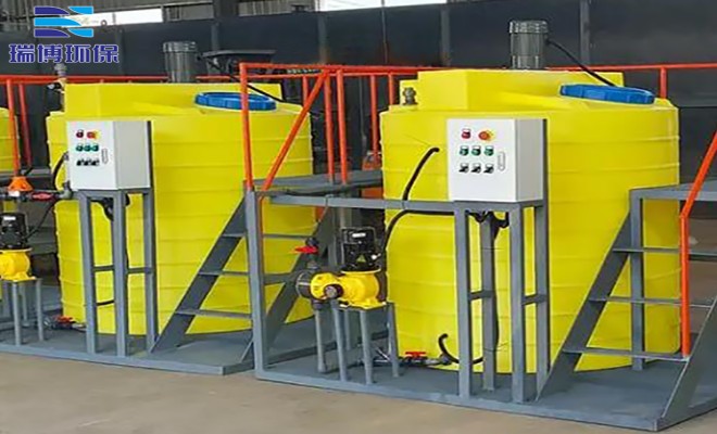 废水处理用硫酸铝加药装置_循环水处理_絮凝剂_加药装置厂家定制图