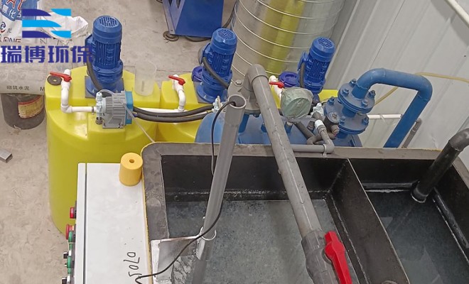 饮用水级PAC加药装置_循环水处理_絮凝剂_加药装置厂家