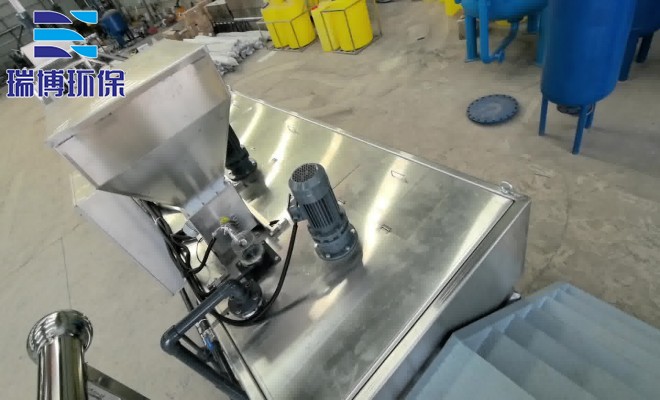 饮用水净化酸碱加药系统_循环水处理_絮凝剂_加药装置厂家