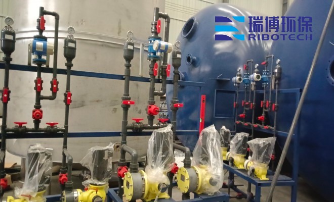 絮凝剂加药装置_PAC_PAM_水处理加药设备厂家现场图